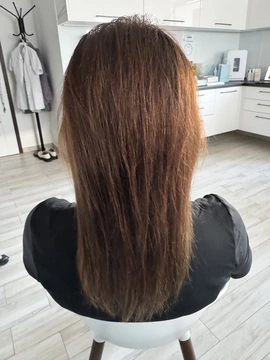 Kiedy zgłosić się do trychologa po profesjonalną pomoc? Stan zapalny skóry głowy oraz silne wypadanie włosów Trycholog Bydgoszcz – Milena Kwaśniewska, Specjalizuję się w diagnostyce i leczeniu problemów skóry głowy oraz włosów, oferując w gabinecie „Trycholog Bydgoszcz Milena” przy ul. Nowej 15 profesjonalne konsultacje oraz indywidualnie dobrane terapie, aby Twoje włosy były zdrowe i piękne. https://milena-trycholog.pl Najlepszy Trycholog w Bydgoszczy